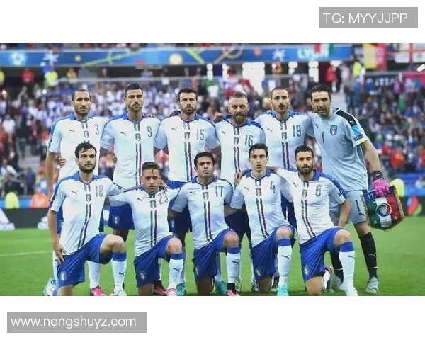 意大利足球历史十大球星阵容盘点与精彩瞬间回顾